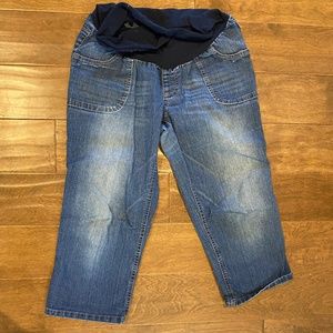 Maternity denim crop pants